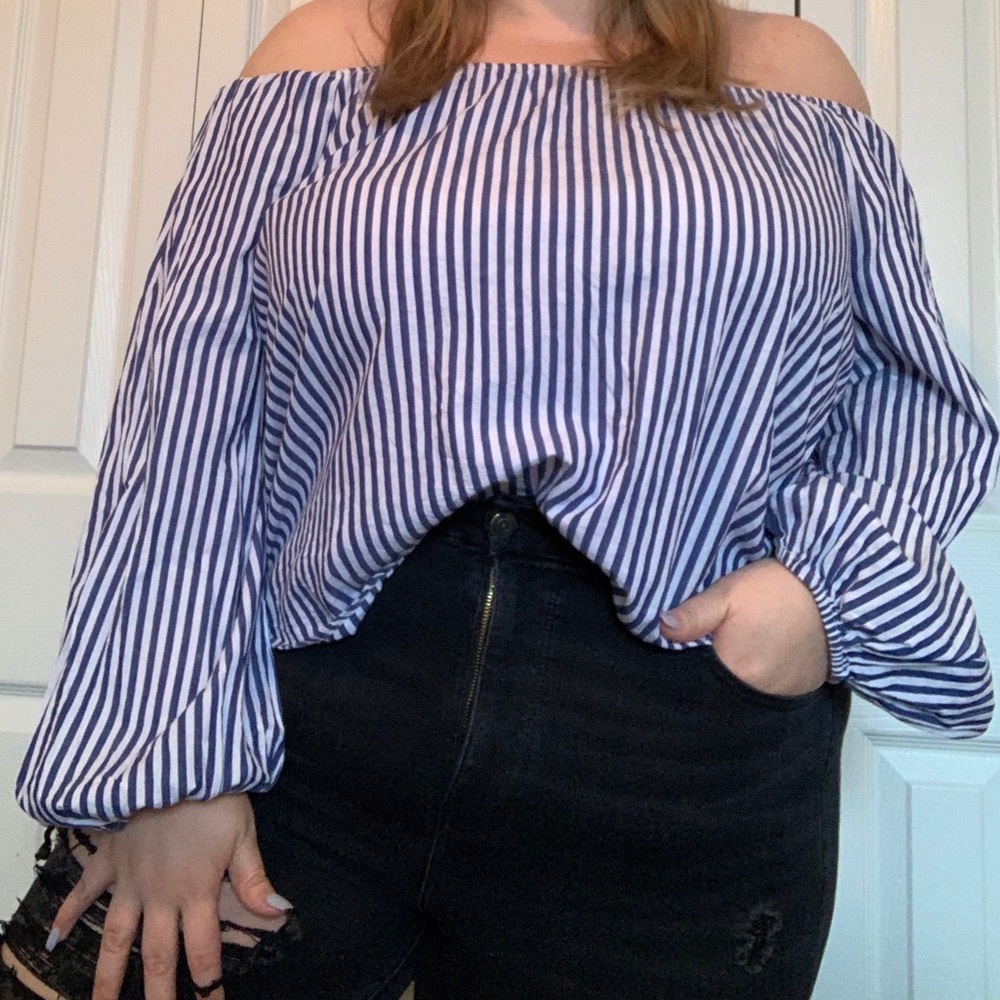 Shirt - Picture 3 of 4